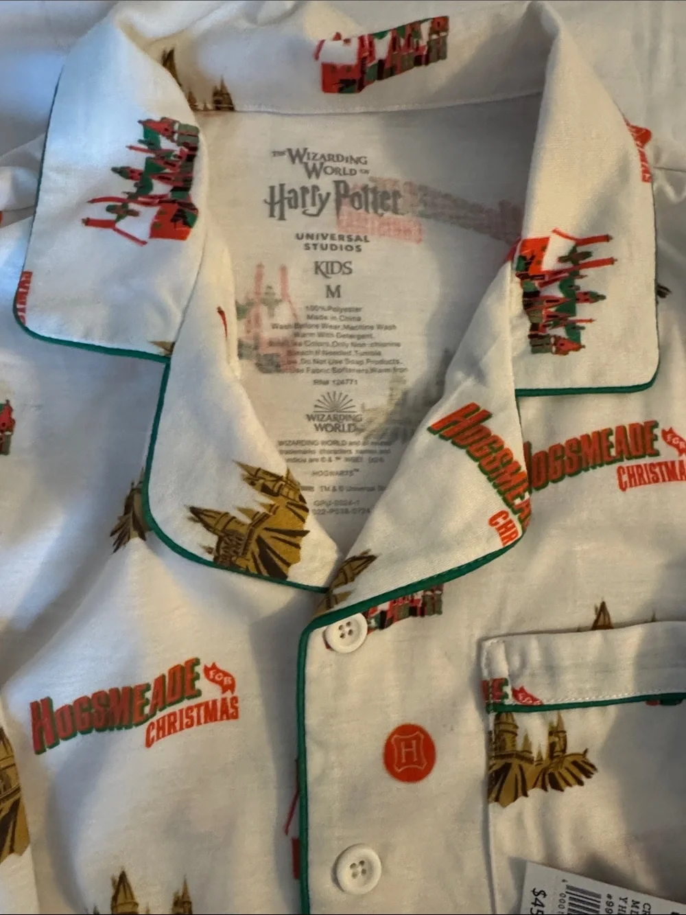 Warner Bros. White Holiday Print Kids Pajama Set with Red and Green Trim